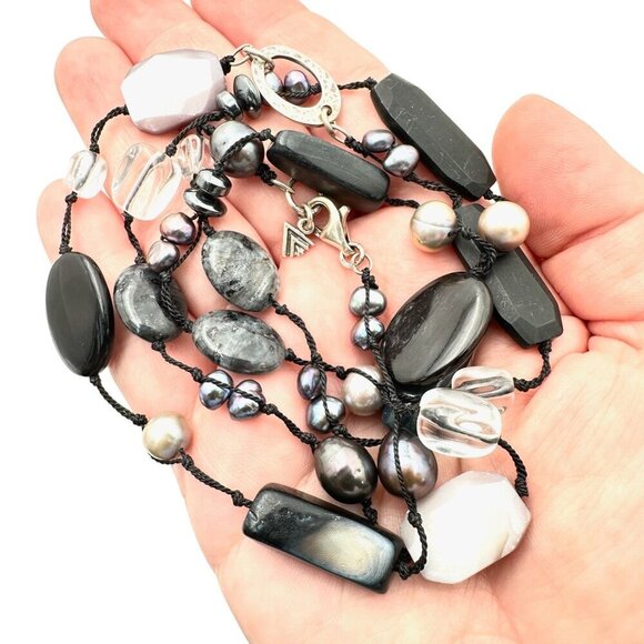 Silpada Womens Necklace N1796 Downtown Necklace Hematite Chalcedony Black Silver - Picture 2 of 3